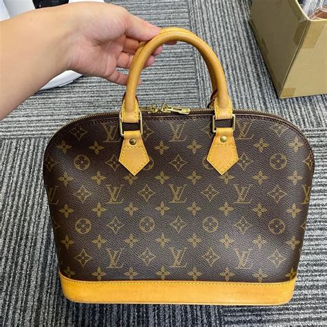 louis vuitton monogram vernis alma replica|false Louis Vuitton Alma.